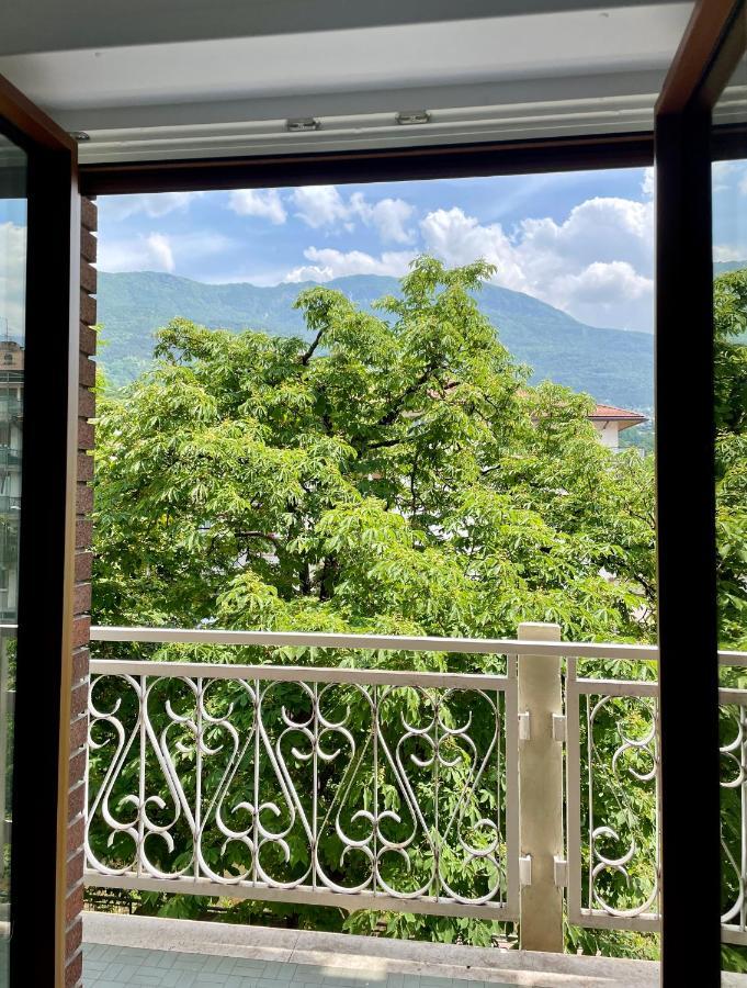 Domus Fersina Apartment เตรนโต ภายนอก รูปภาพ