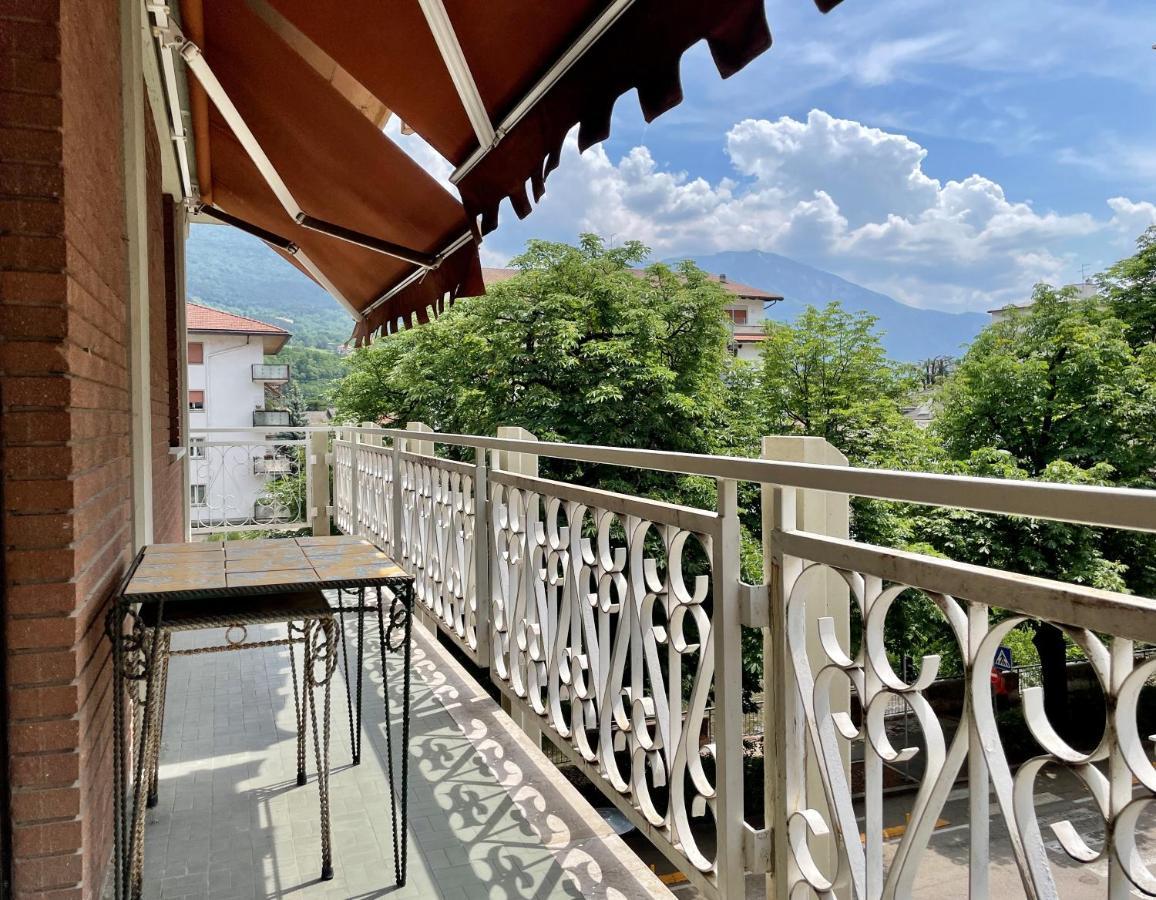 Domus Fersina Apartment เตรนโต ภายนอก รูปภาพ